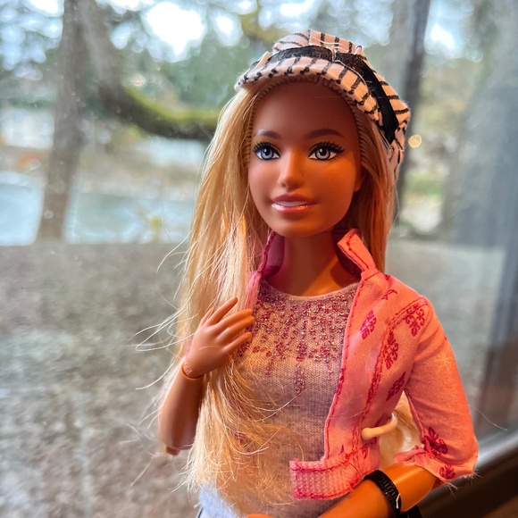 Barbie Doll Barbie Fashionistas Doll #222 - Picture 2 of 8